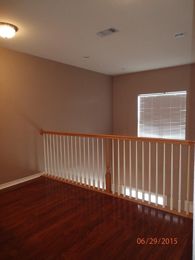 MERIDIAN SQUARE T/H - Residential