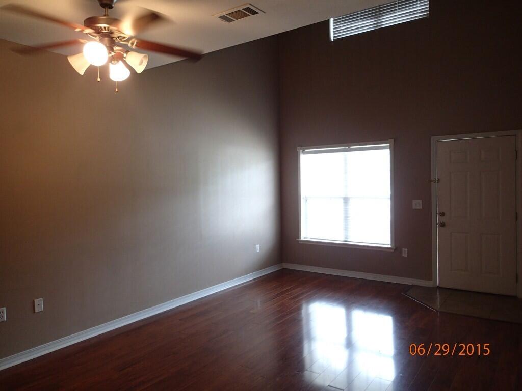 MERIDIAN SQUARE T/H - Residential