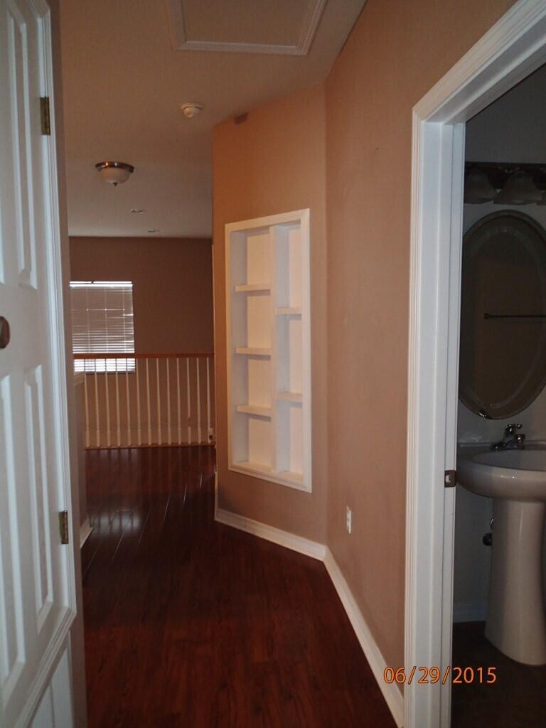 MERIDIAN SQUARE T/H - Residential