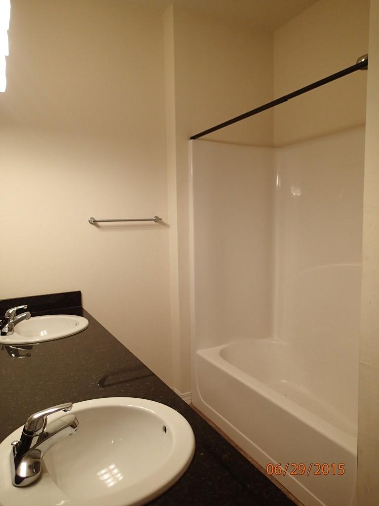 MERIDIAN SQUARE T/H - Residential