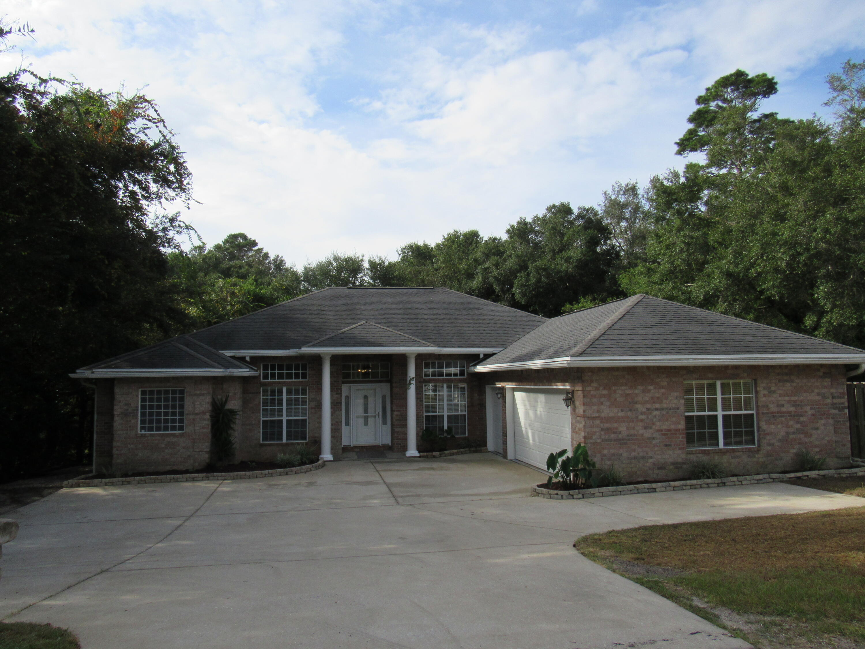 VALPARAISO (232200.00) - Residential