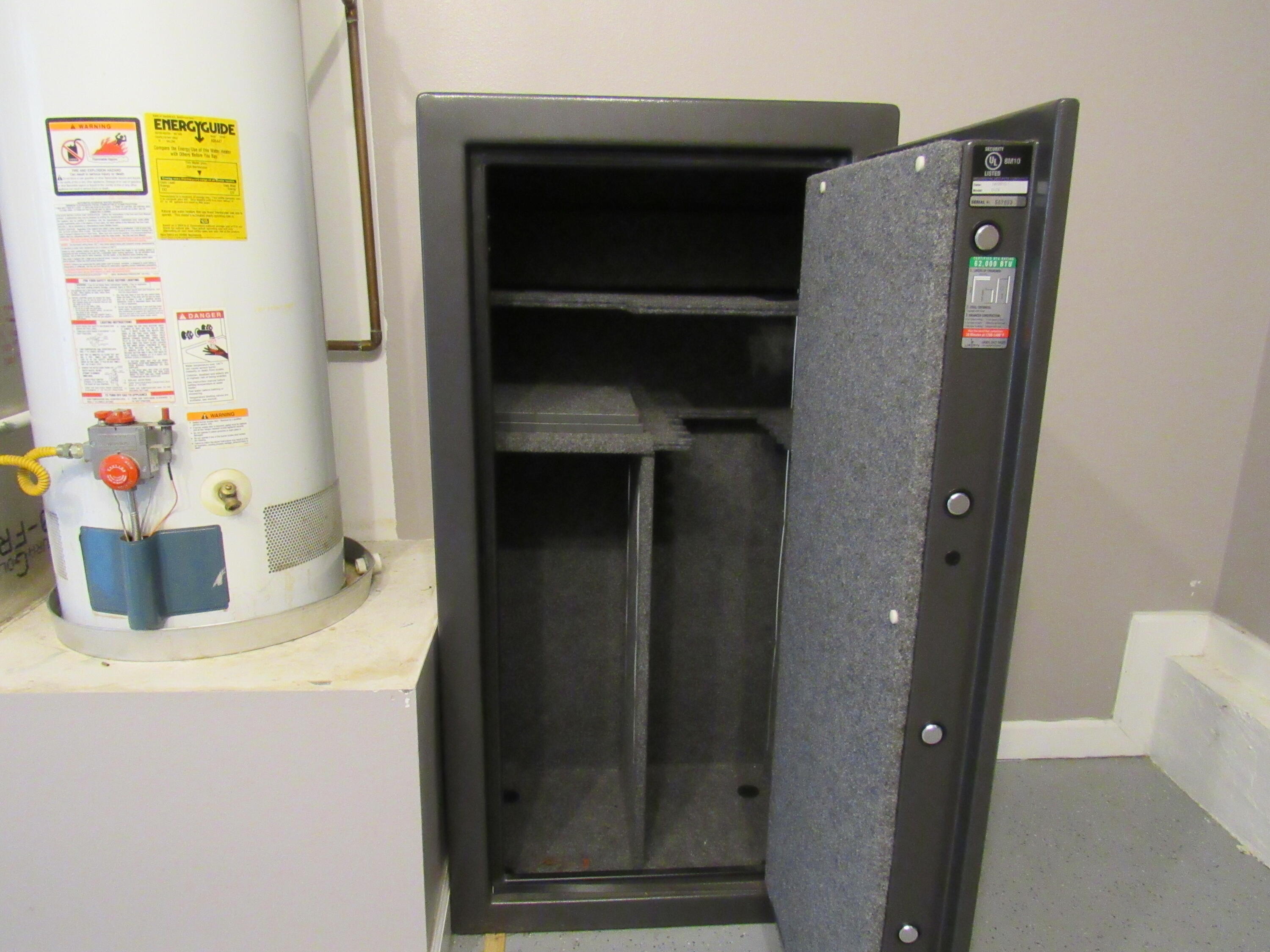 VALPARAISO (232200.00) - Residential