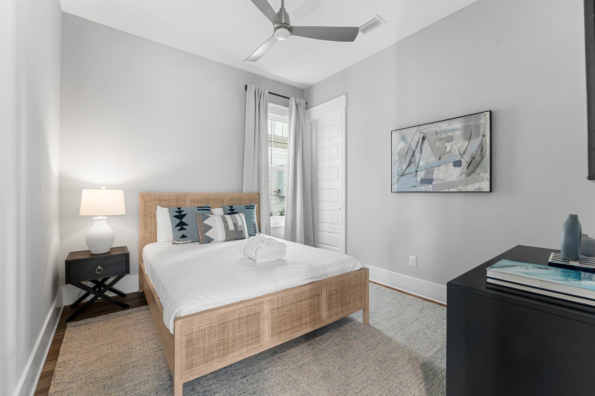 TWIN PALMS - Residential
