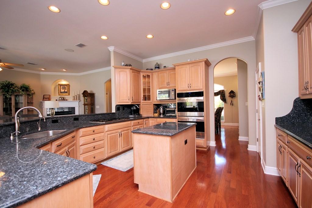 DANA POINTE PH 2 - Residential