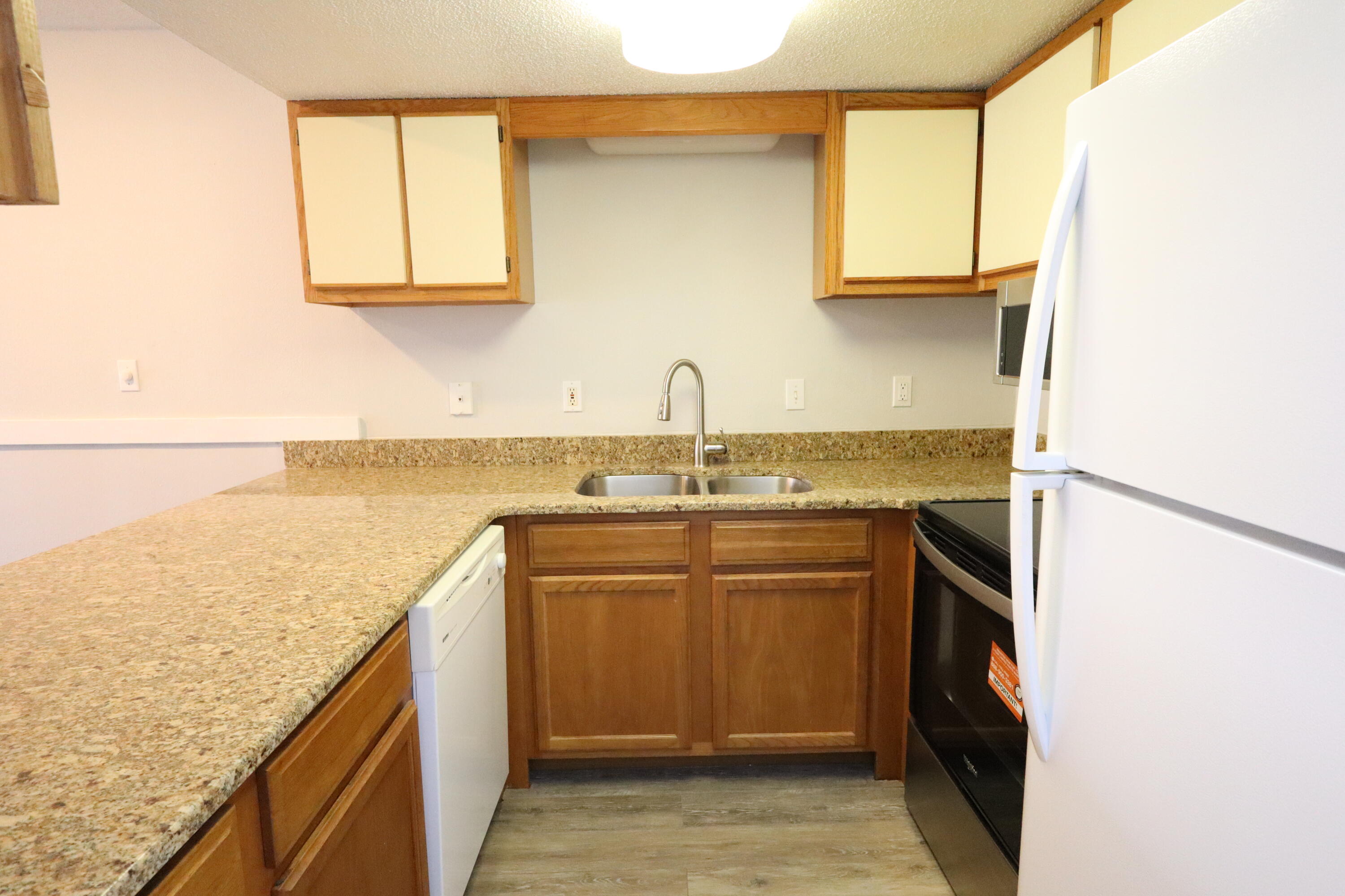 FINISTERRA CONDO - Residential Lease