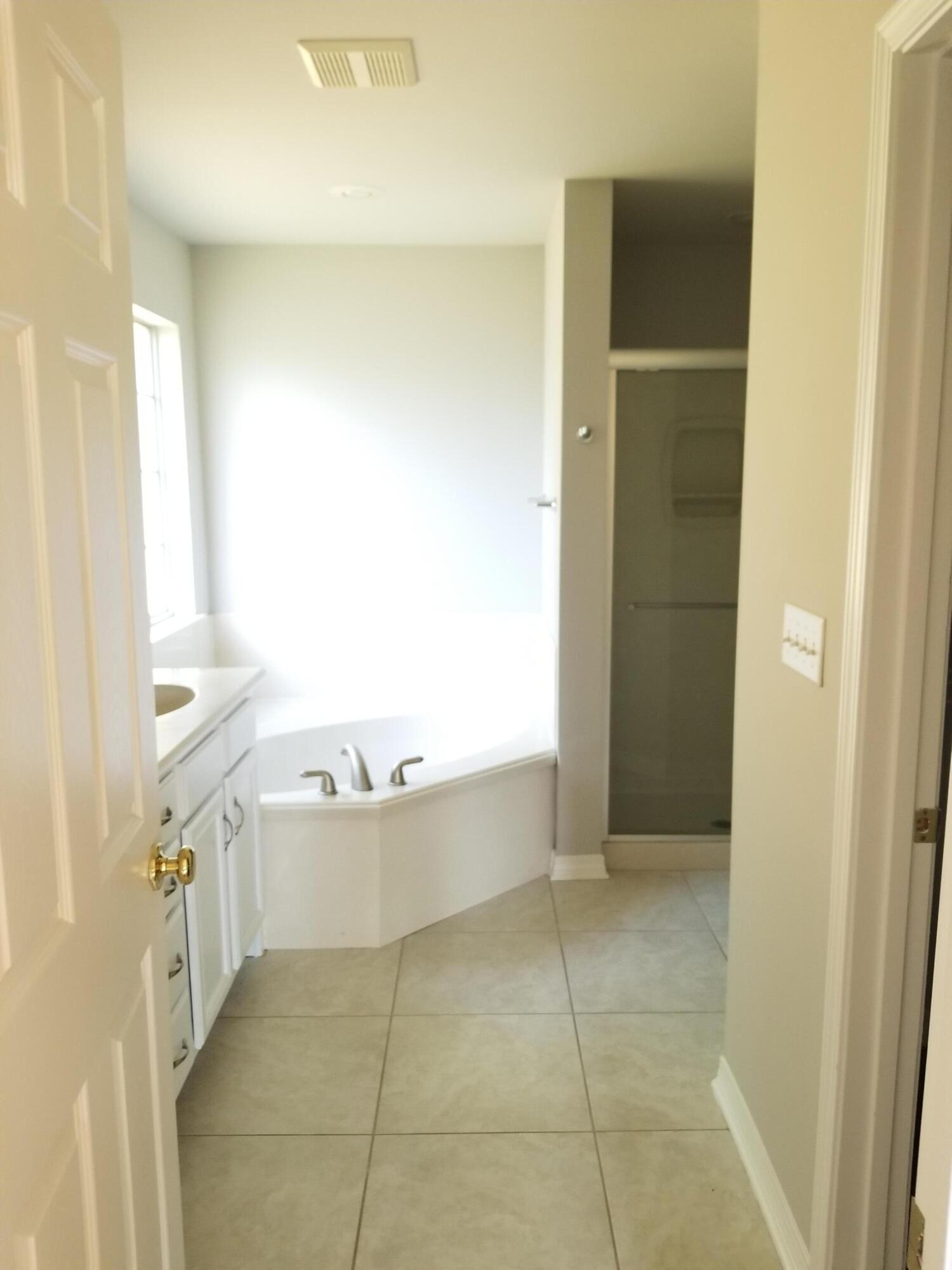 SEASHORE VILLAGE - Residential