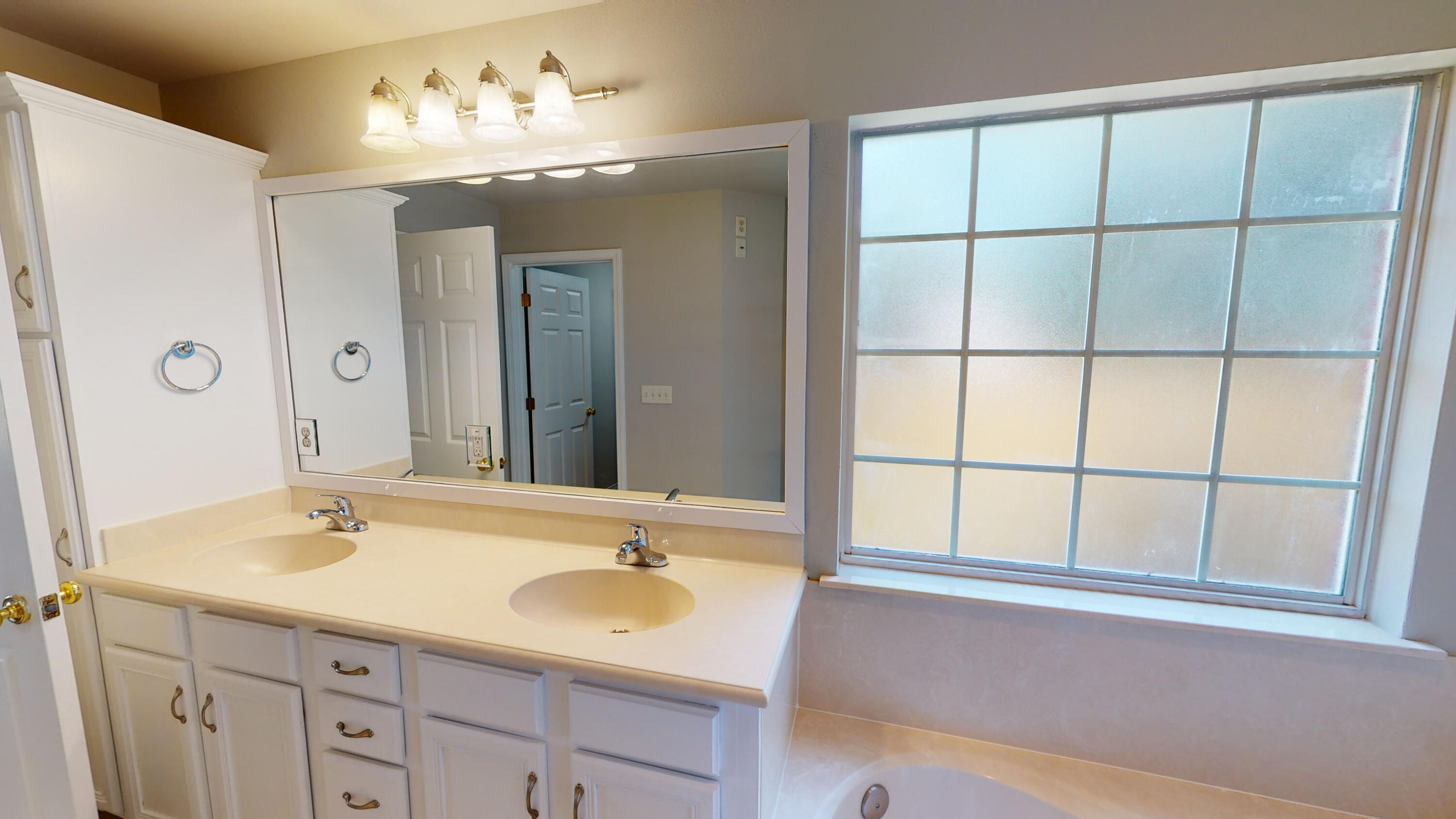 SEASHORE VILLAGE - Residential