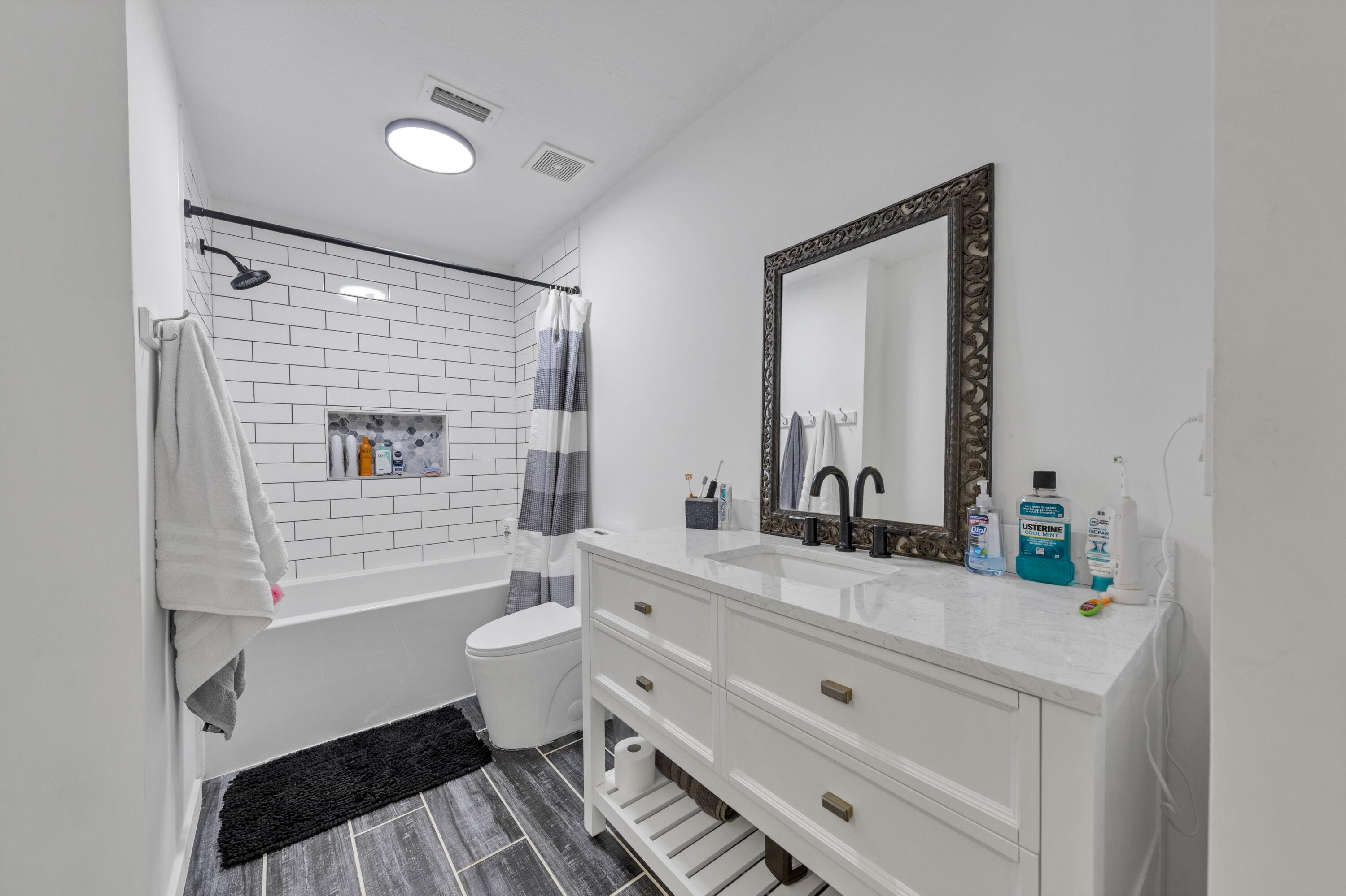 PAGE PLACE - Residential