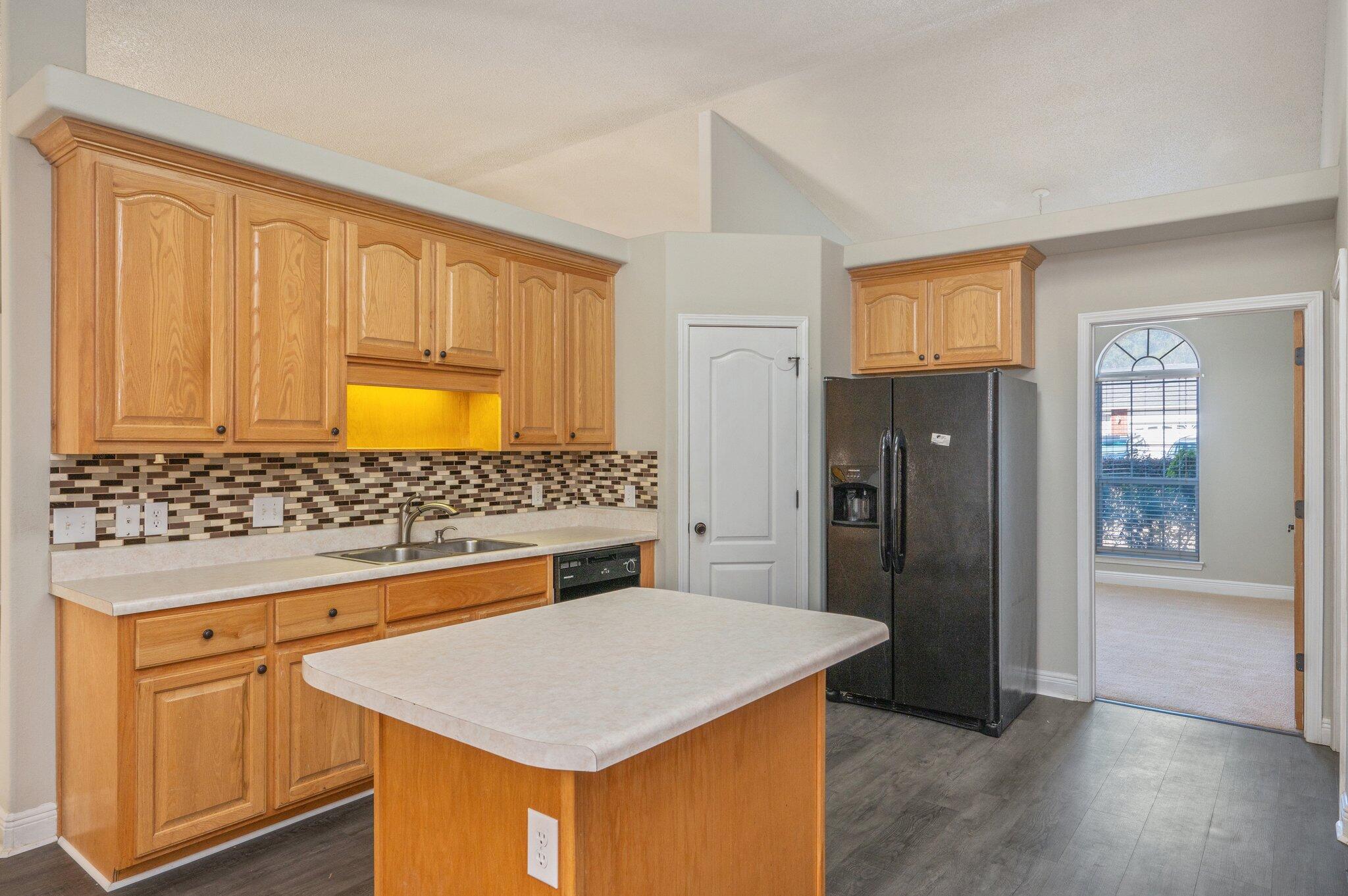 FOX VALLEY PH I - Residential Lease