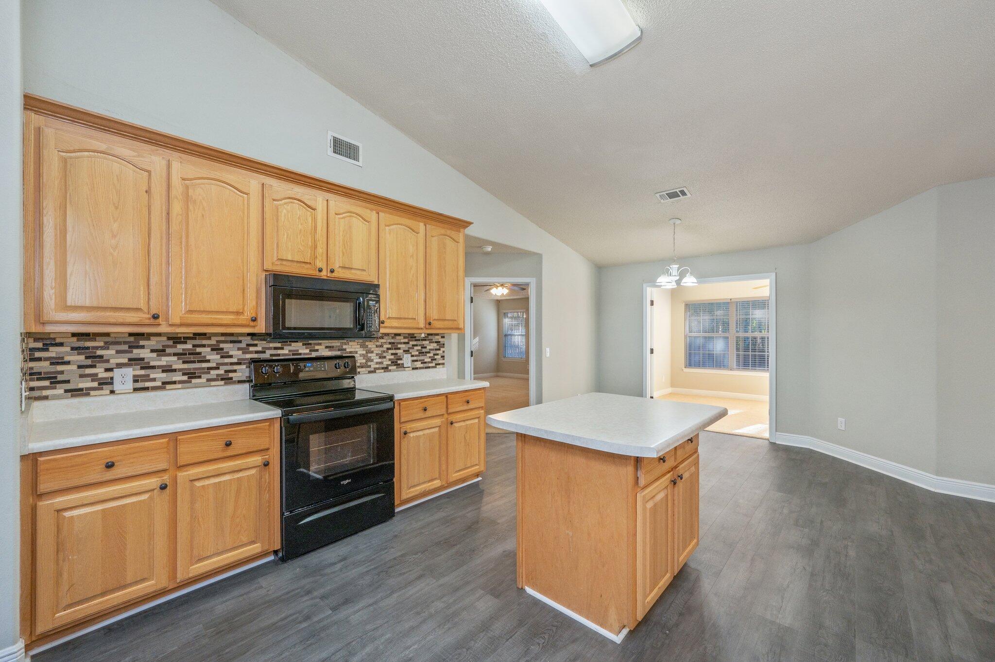 FOX VALLEY PH I - Residential Lease