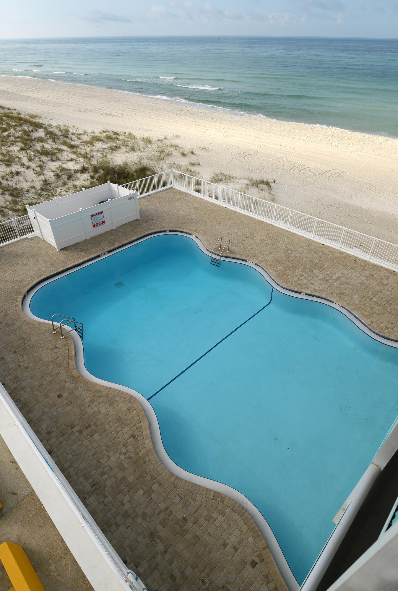 Fontainebleau Terrace - Residential