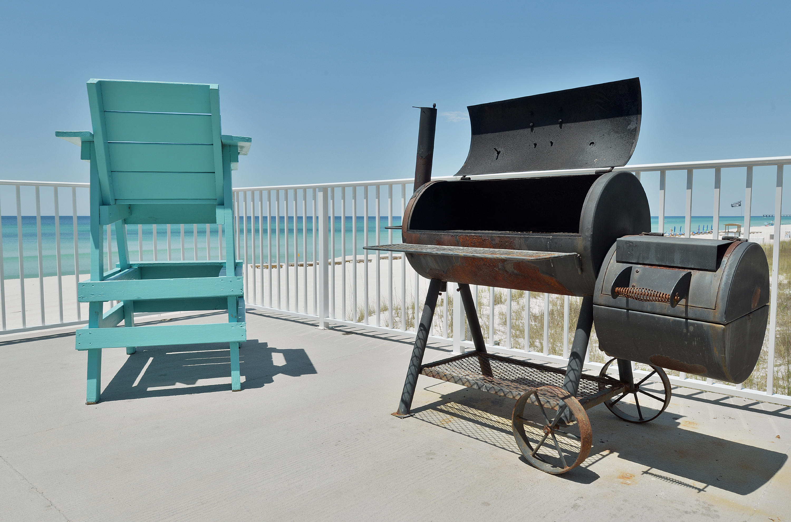 Fontainebleau Terrace - Residential