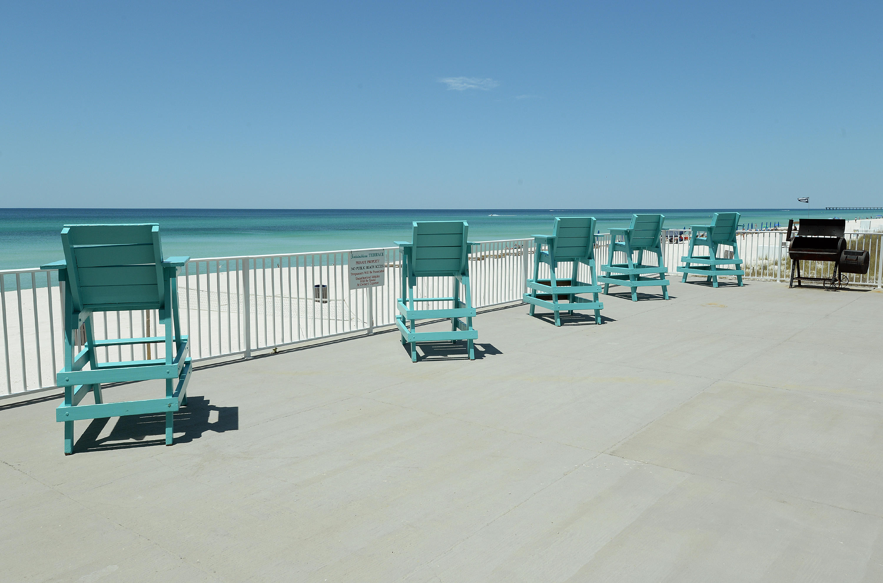 Fontainebleau Terrace - Residential