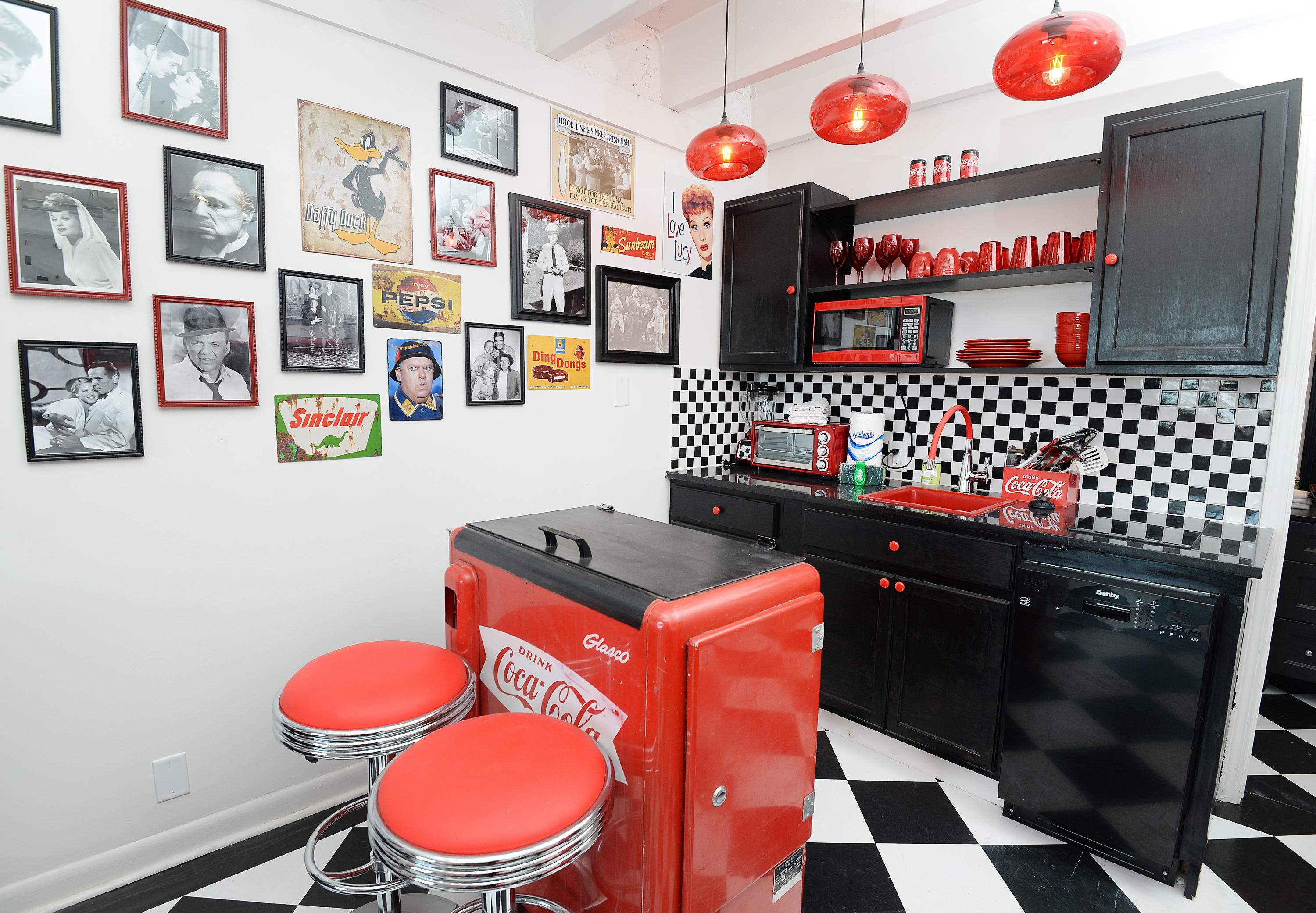 Fontainebleau Terrace - Residential