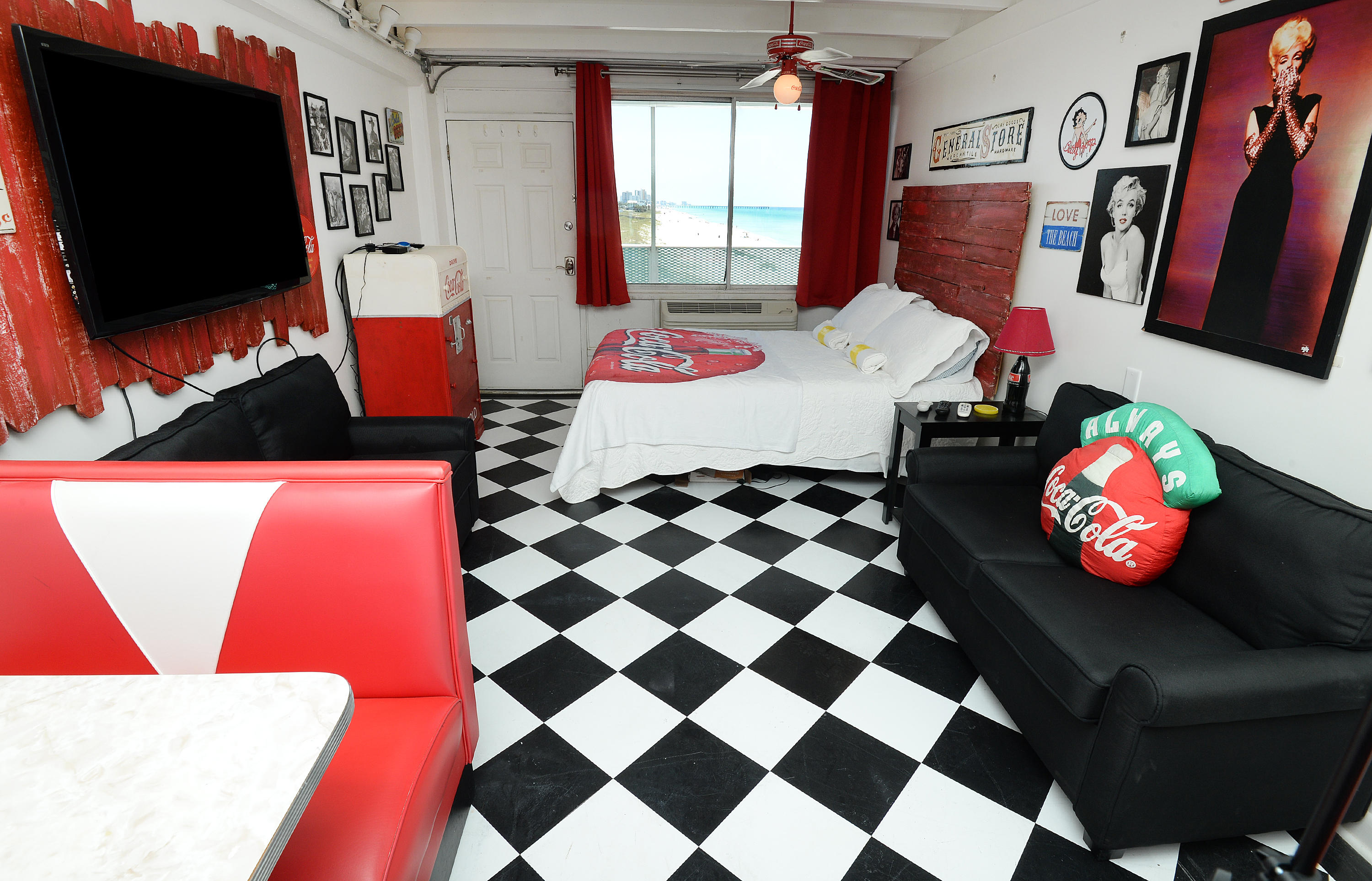 Fontainebleau Terrace - Residential