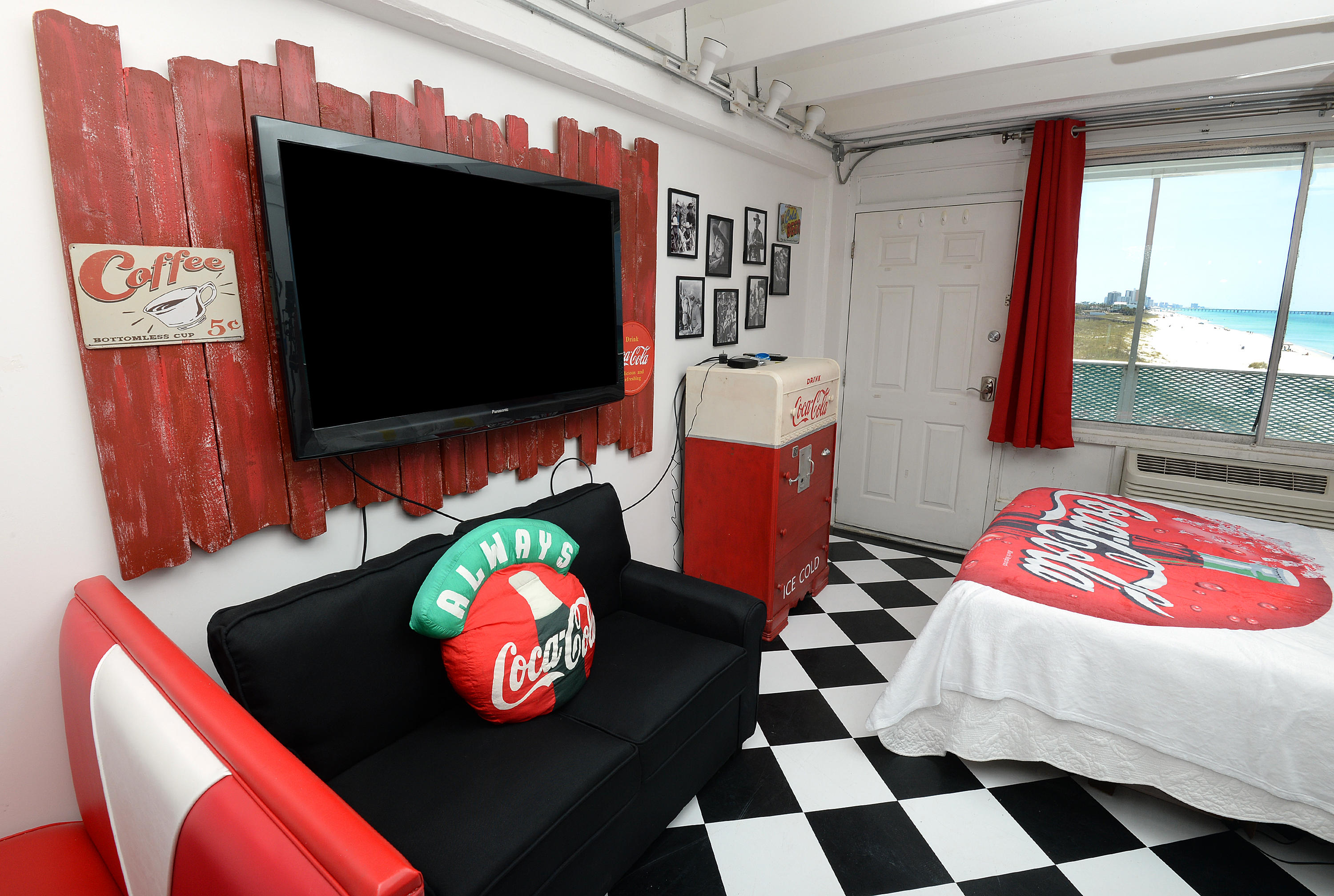 Fontainebleau Terrace - Residential