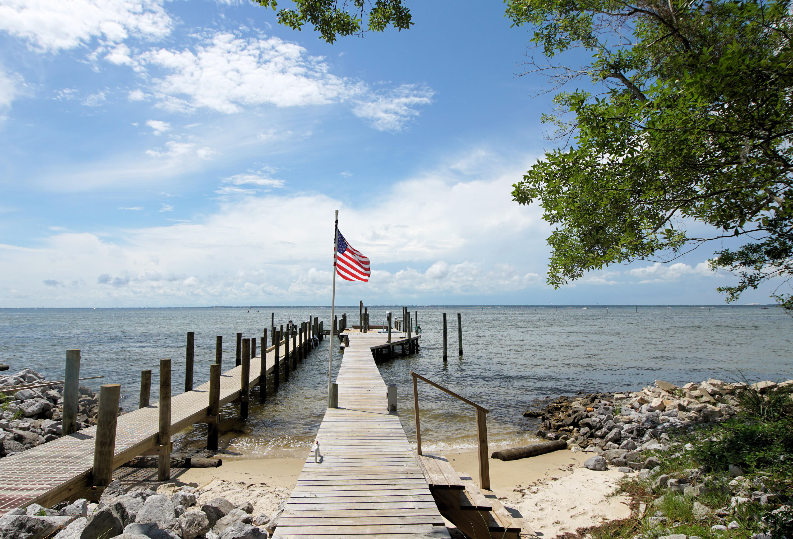 DESTIN MORENO POINT - Residential