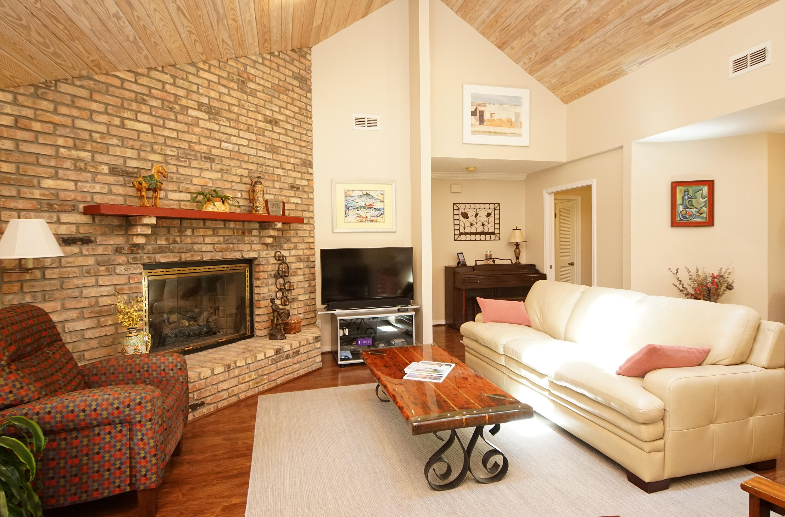 DESTIN MORENO POINT - Residential