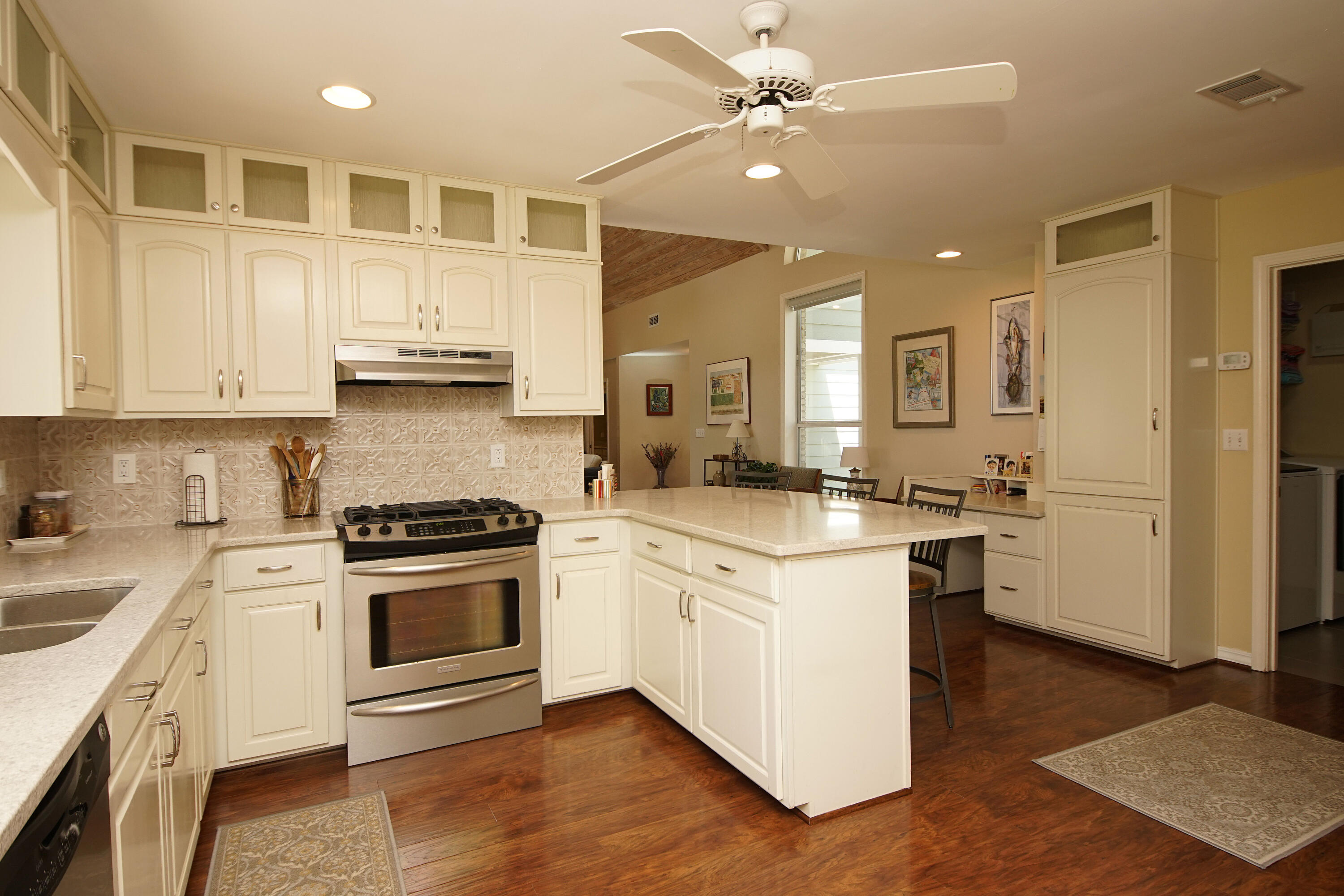 DESTIN MORENO POINT - Residential