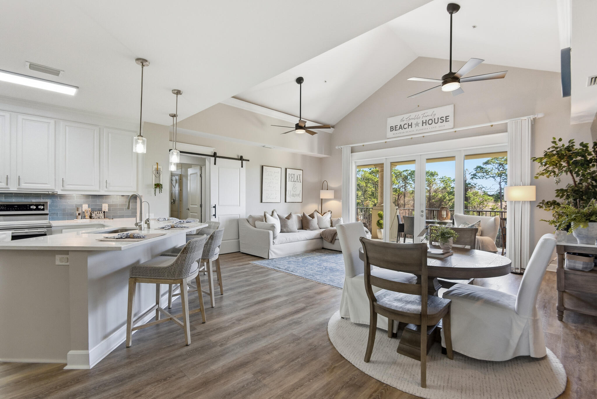 PINE RIDGE VILLAS - Residential