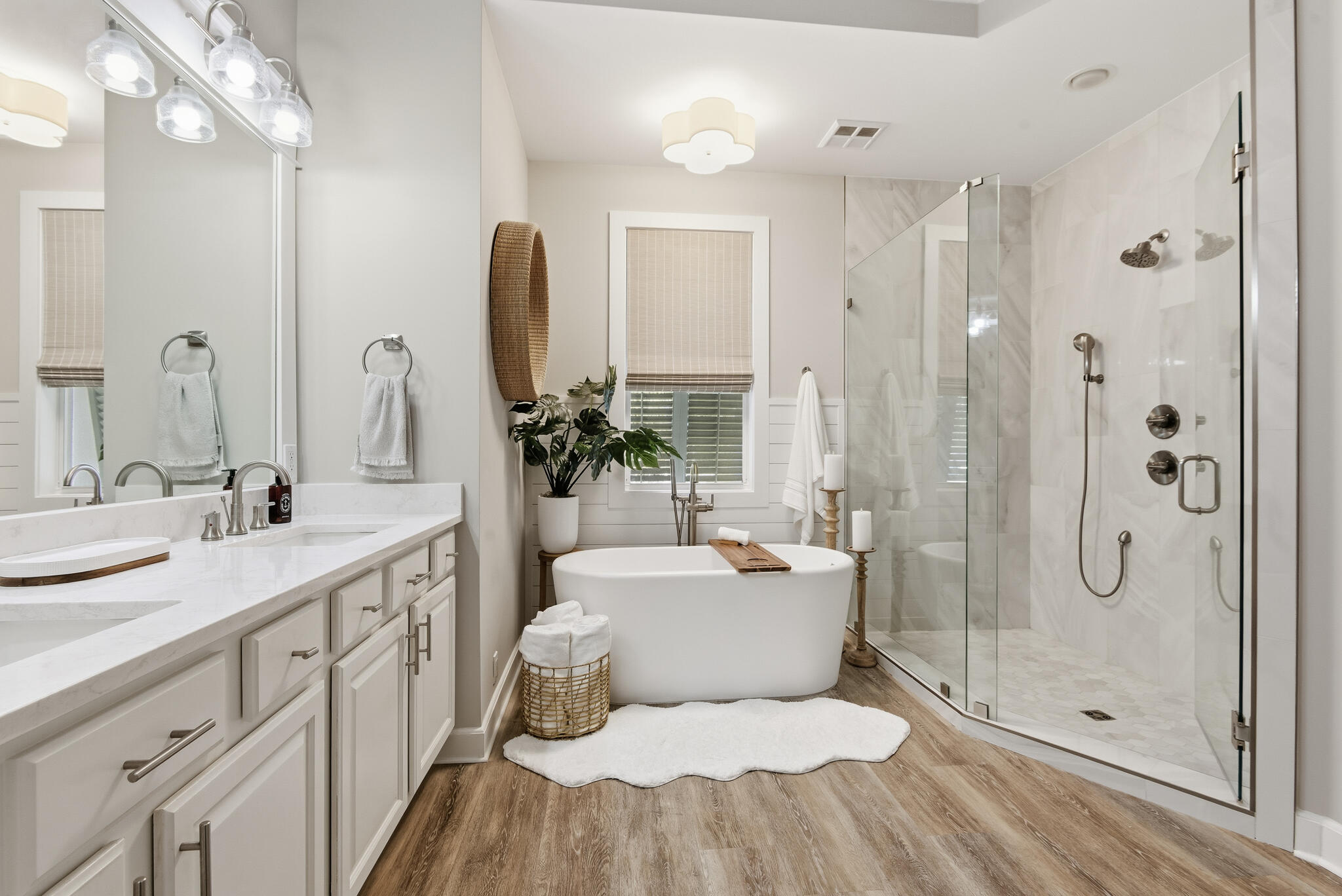 PINE RIDGE VILLAS - Residential