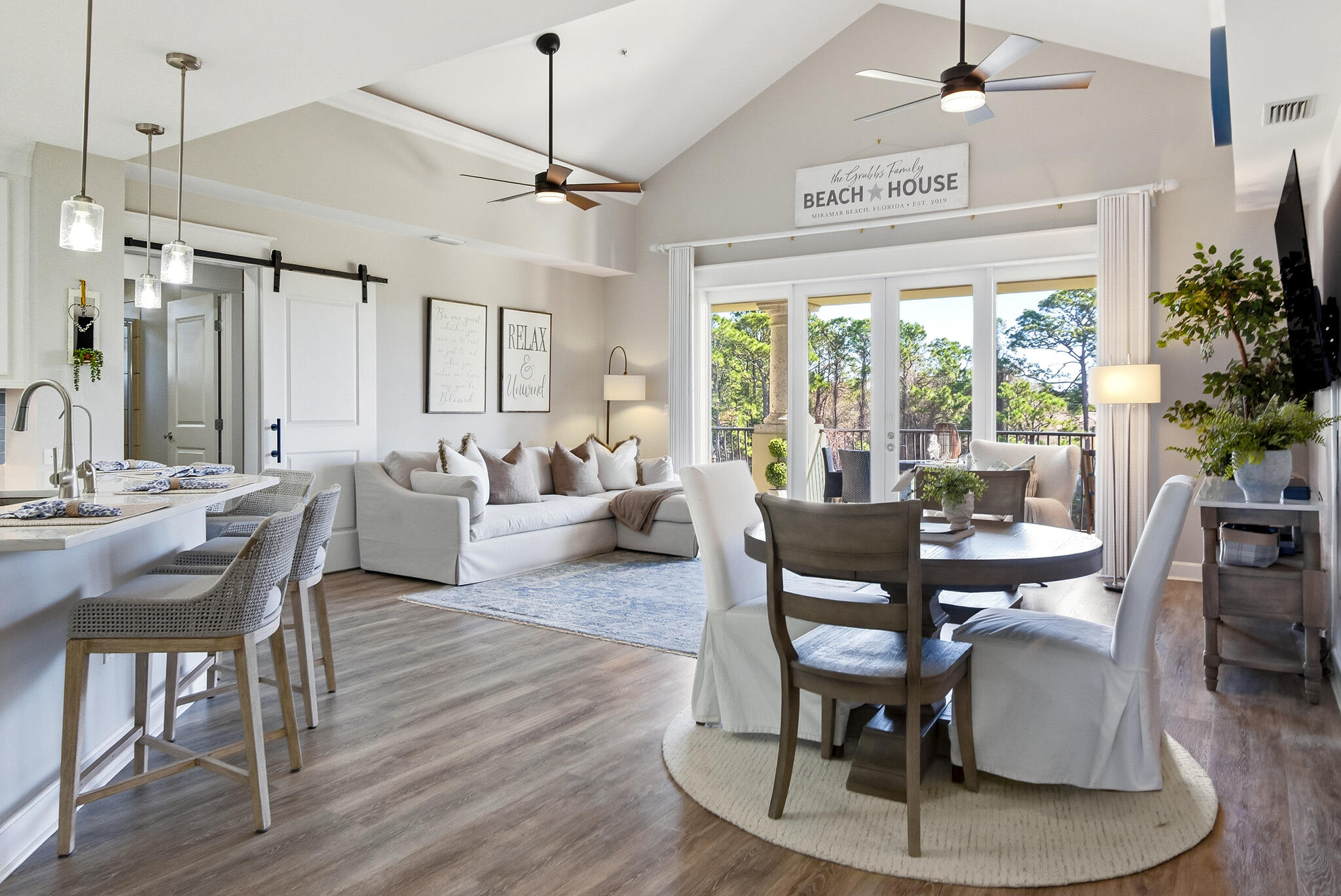 PINE RIDGE VILLAS - Residential