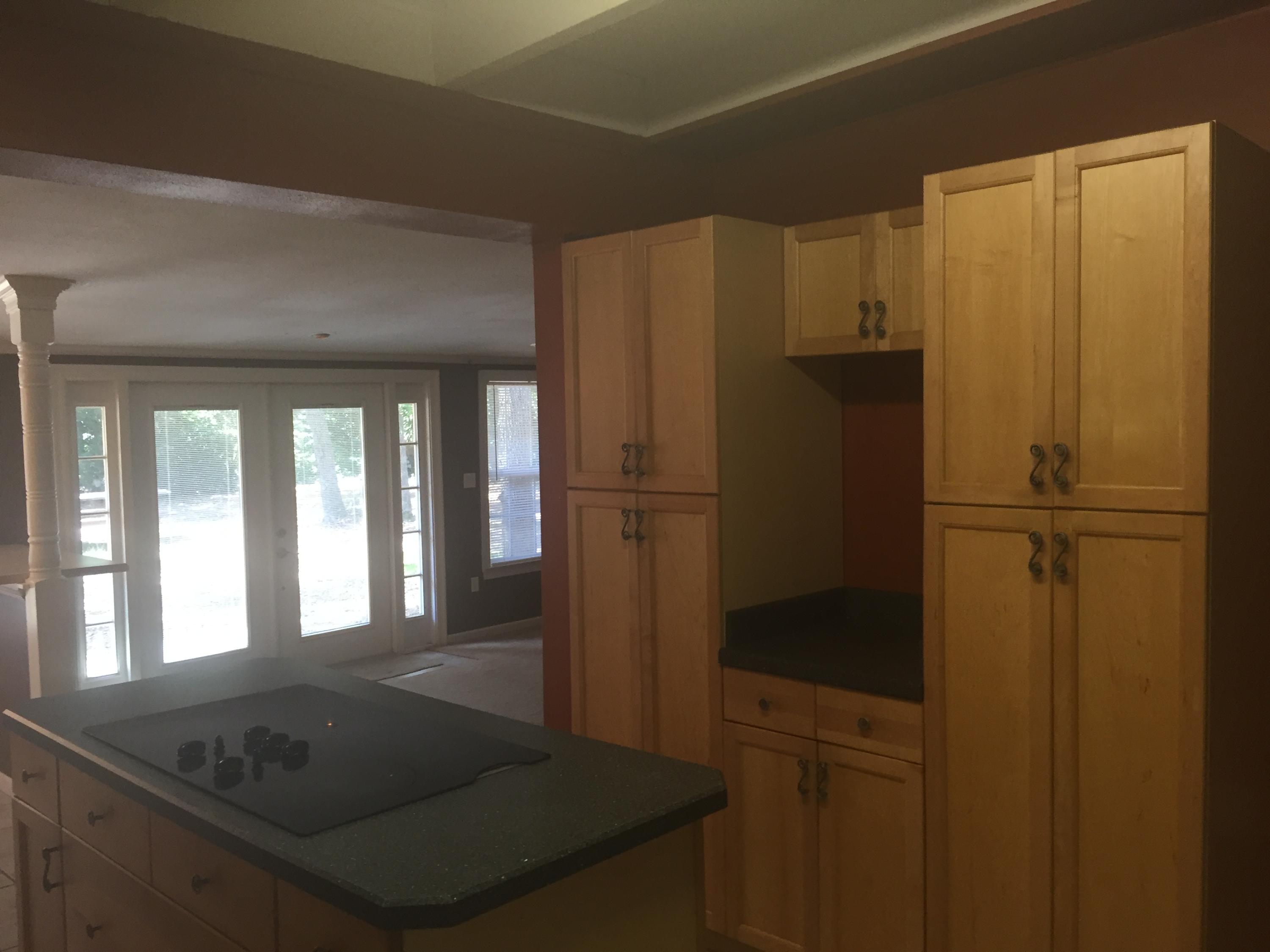 ELLIOTTS POINT - Residential