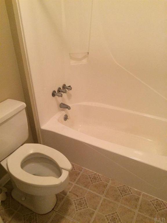 ELLIOTTS POINT - Residential