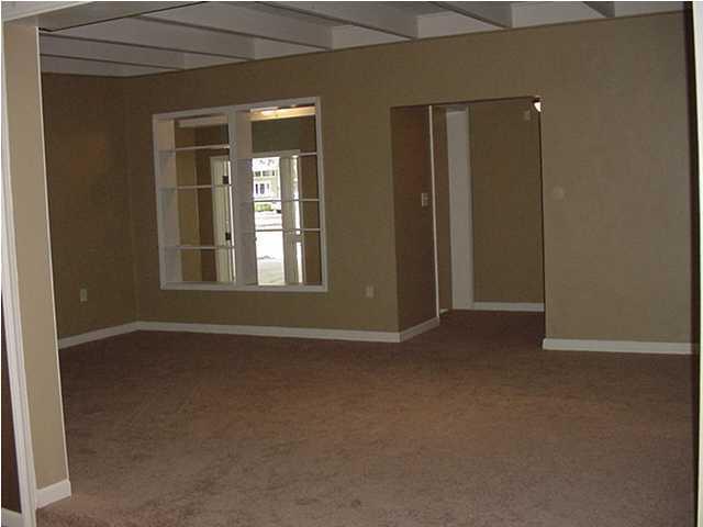 ELLIOTTS POINT - Residential