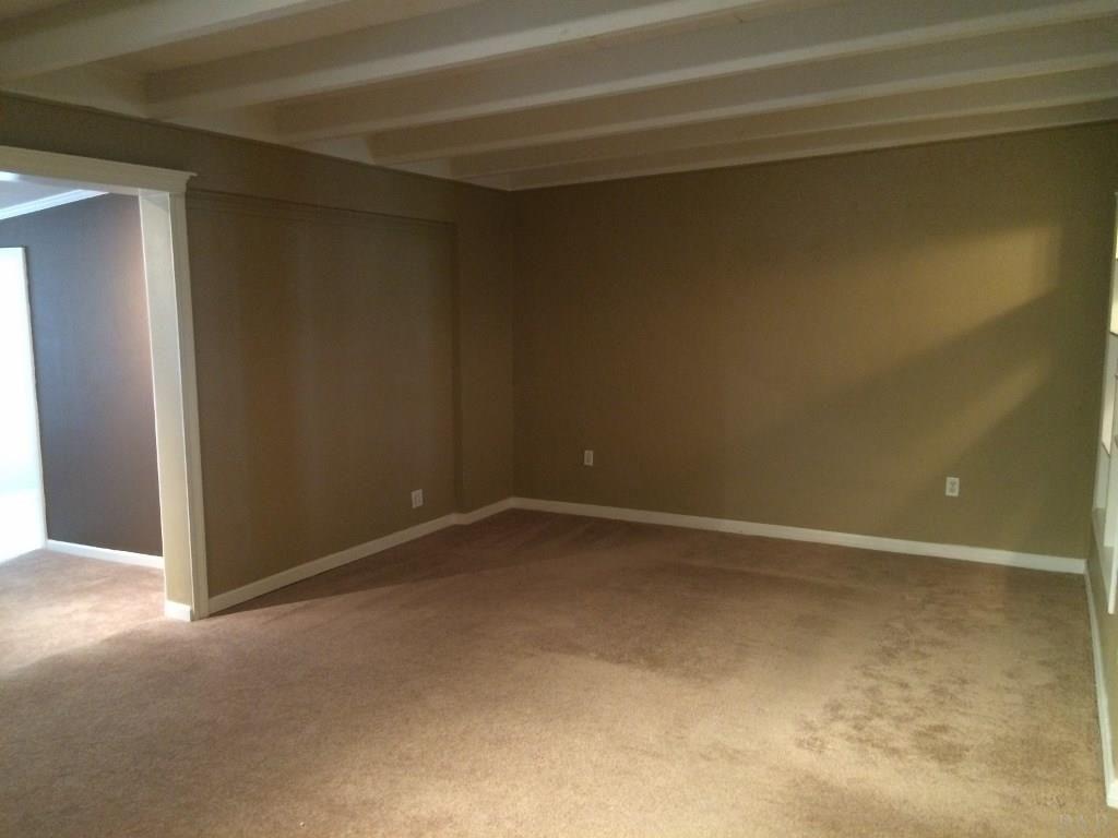 ELLIOTTS POINT - Residential