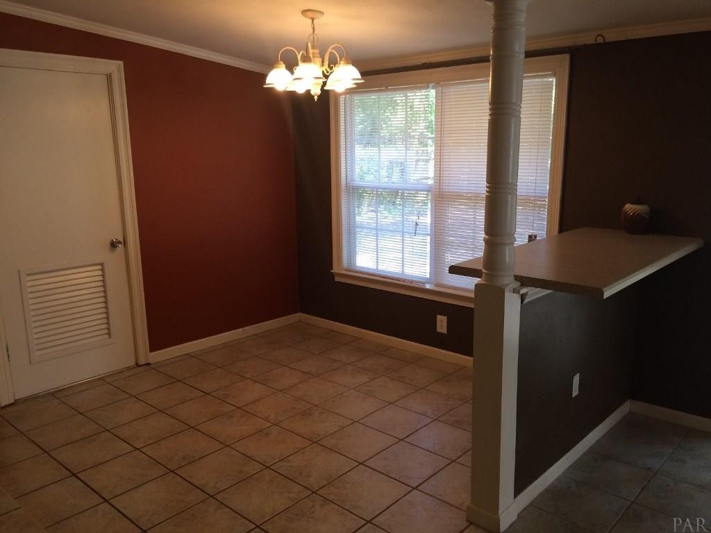 ELLIOTTS POINT - Residential