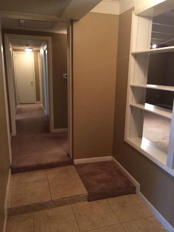 ELLIOTTS POINT - Residential