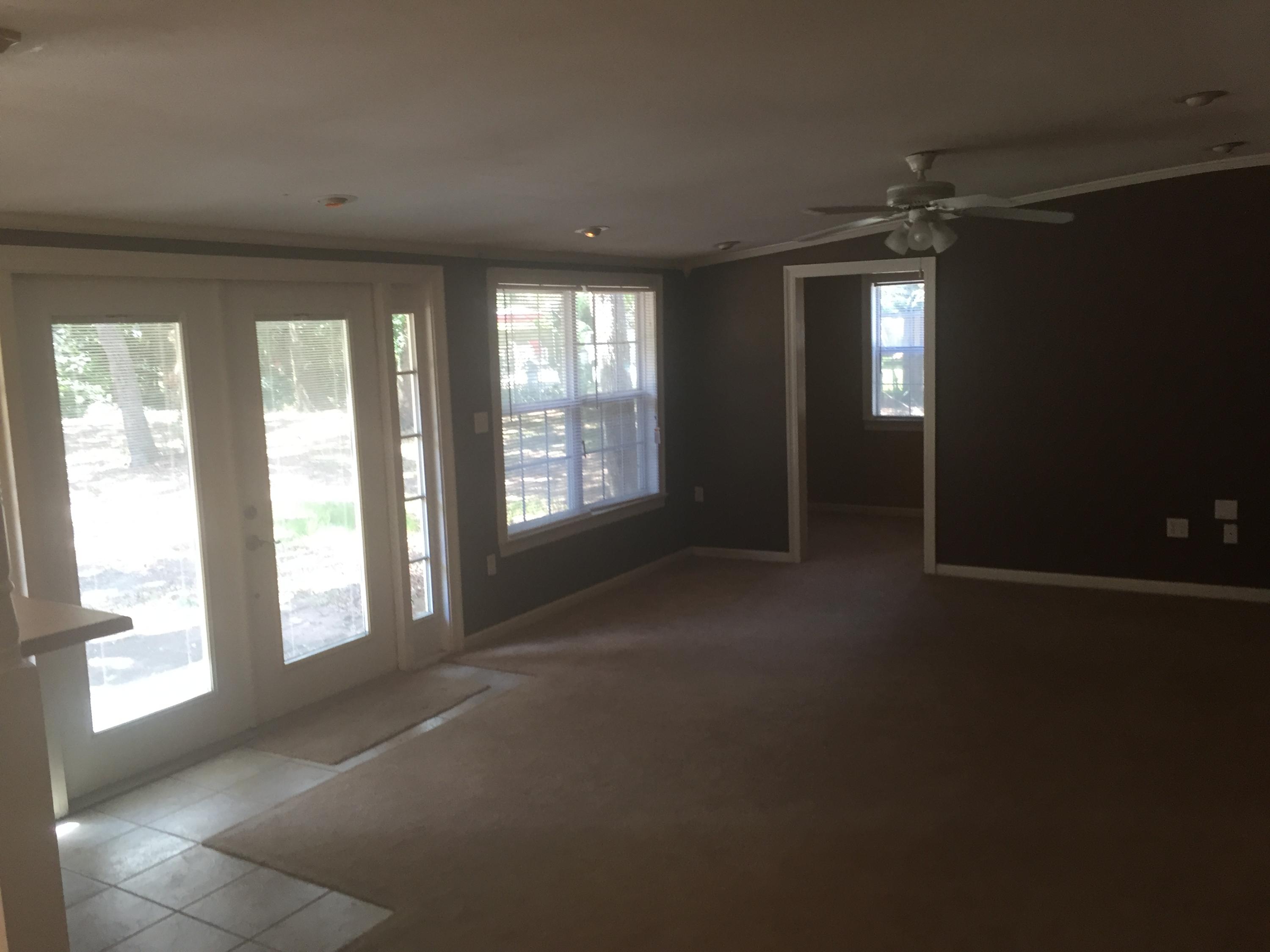 ELLIOTTS POINT - Residential