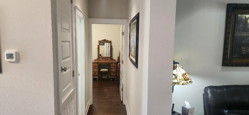Not in Subdivision. - Residential