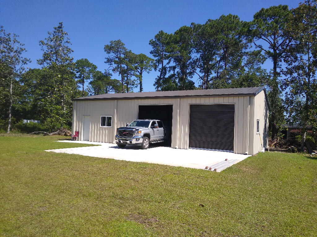 Not in Subdivision. - Residential