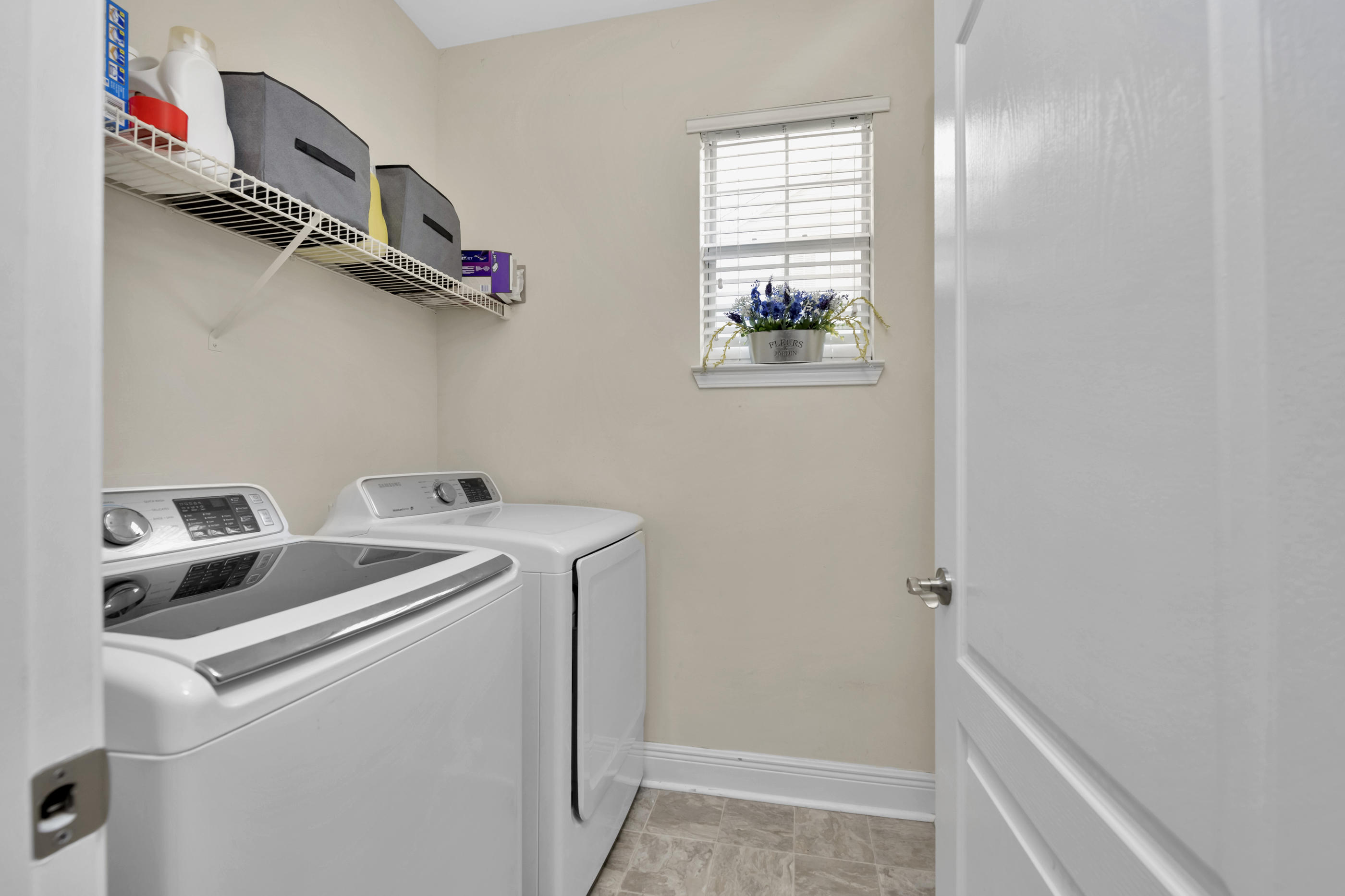 SANDY RIDGE - Residential