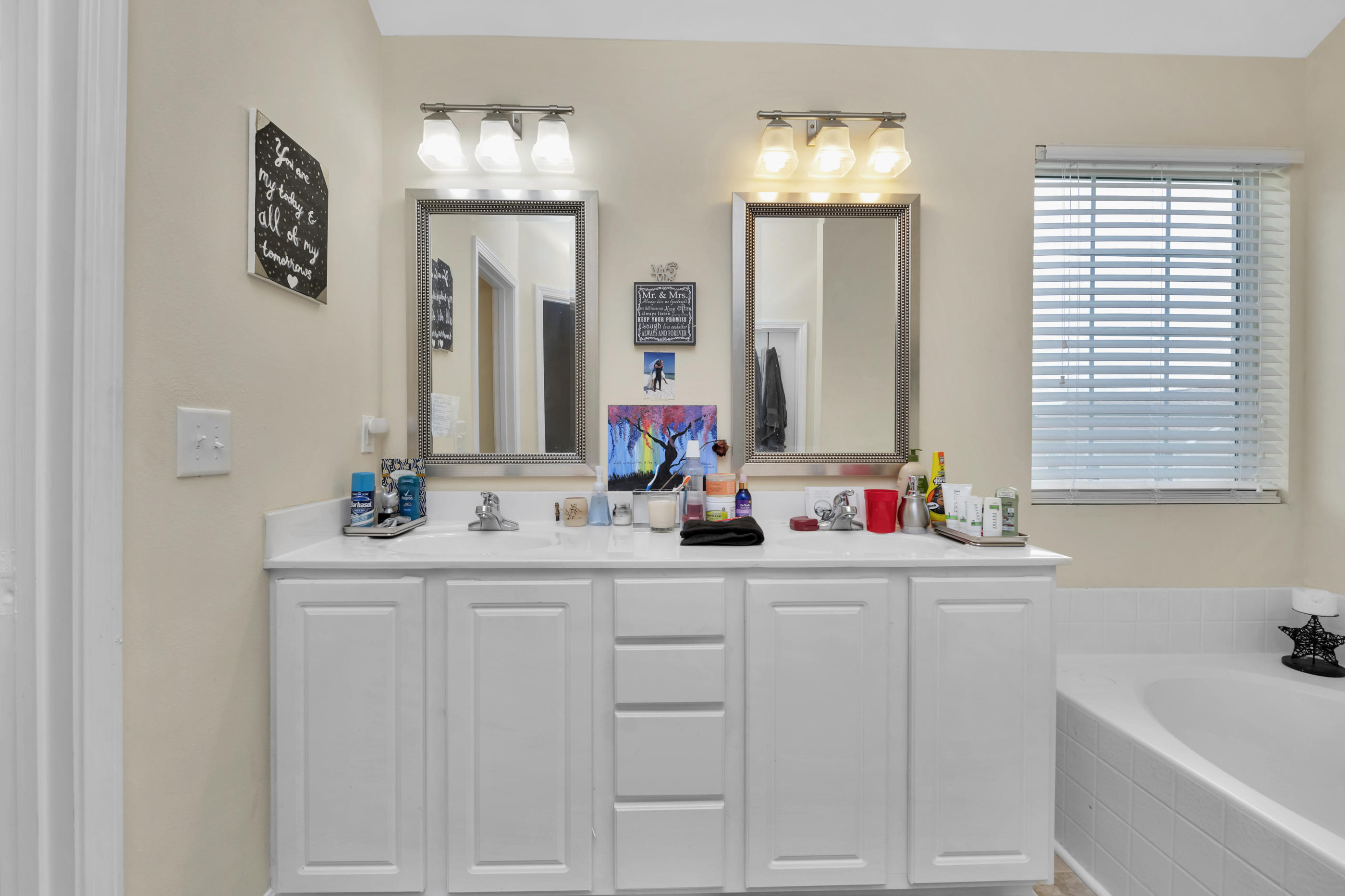 SANDY RIDGE - Residential