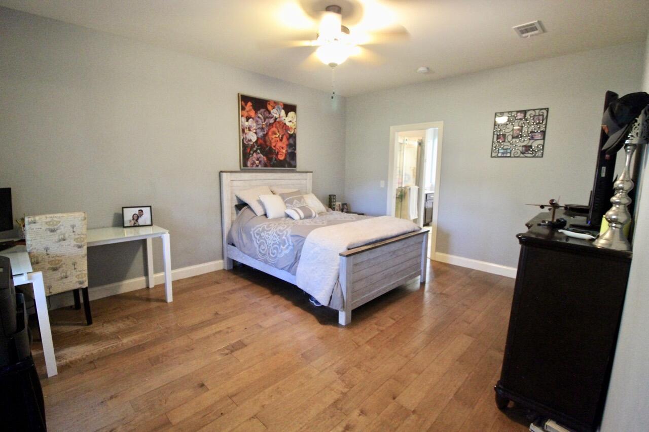 VALPARAISO PINECREST 6 - Residential