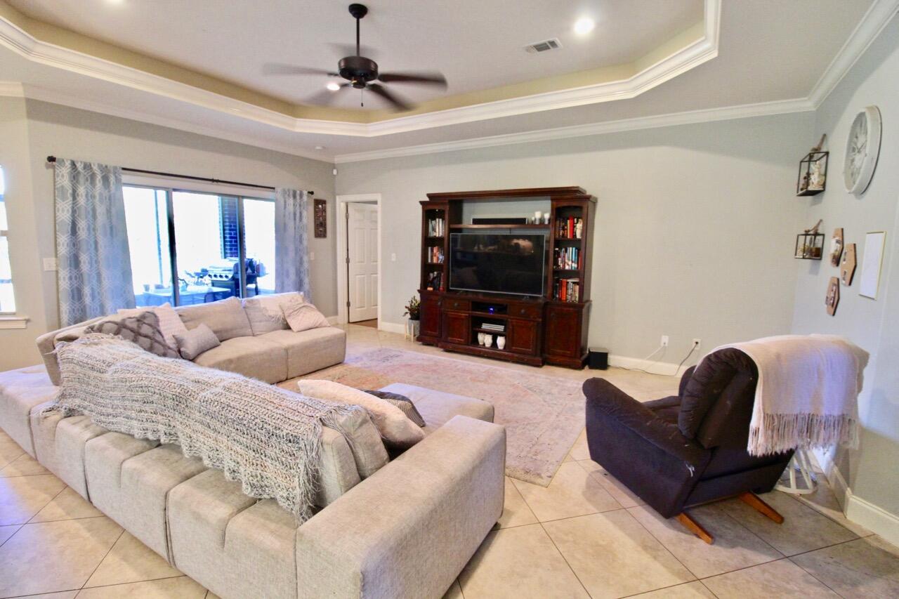 VALPARAISO PINECREST 6 - Residential