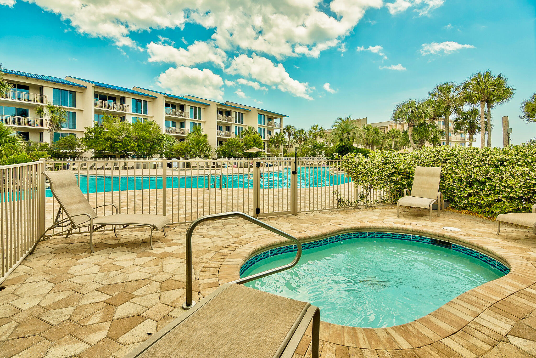 HIGH POINTE RESORT CONDO - Residential