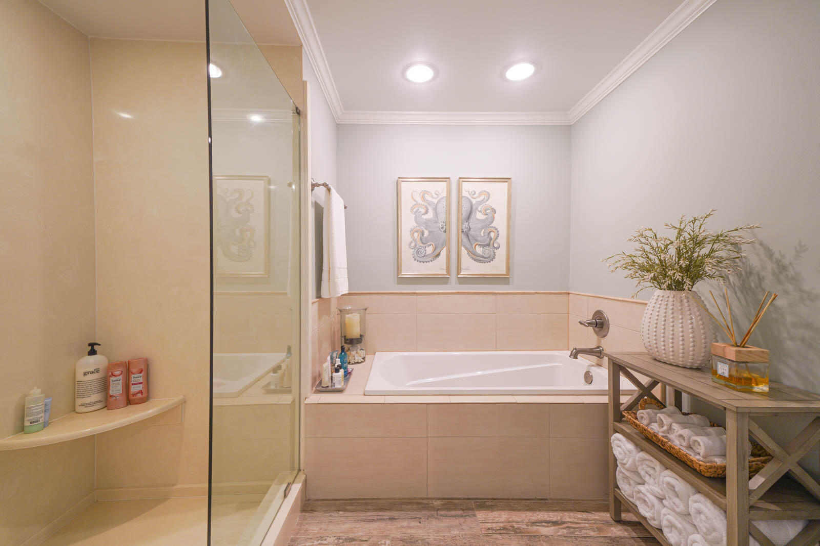 HIGH POINTE RESORT CONDO - Residential