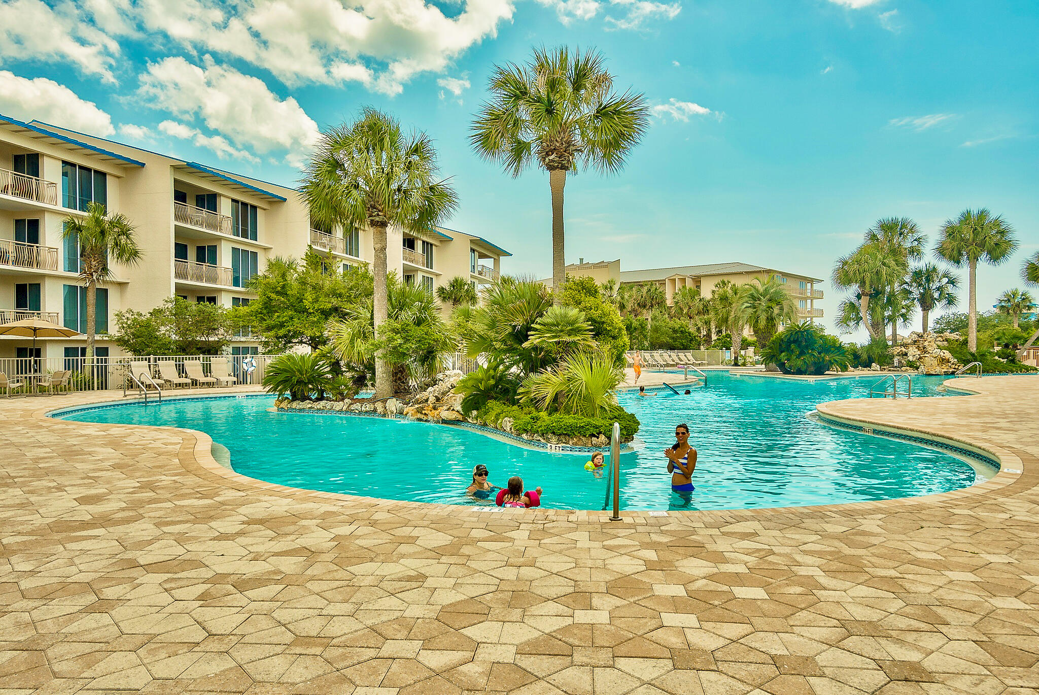 HIGH POINTE RESORT CONDO - Residential
