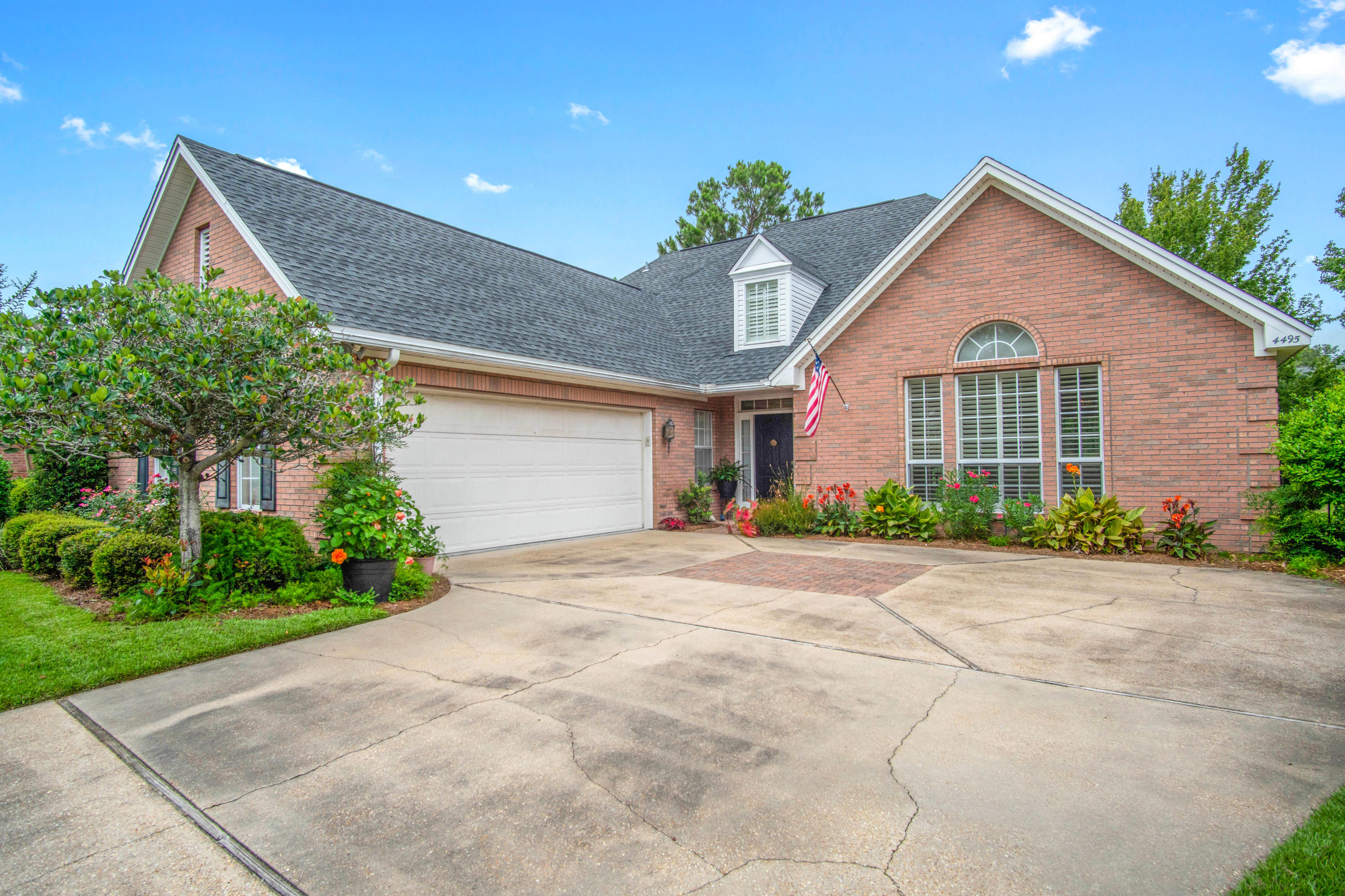 TURNBERRY PLACE - Residential