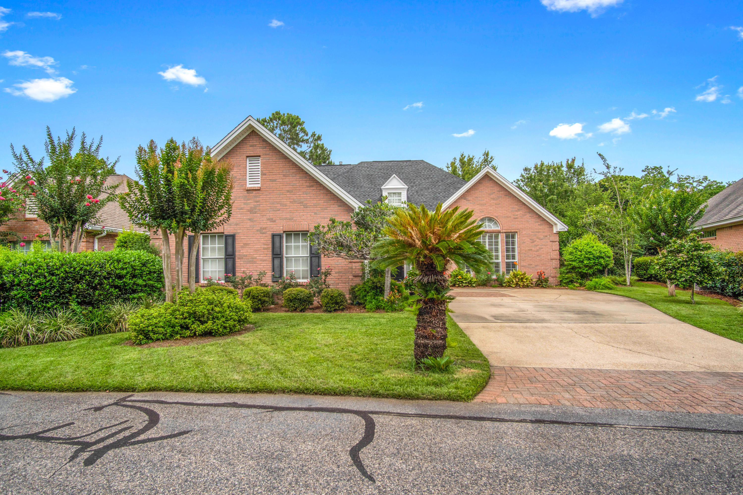 TURNBERRY PLACE - Residential