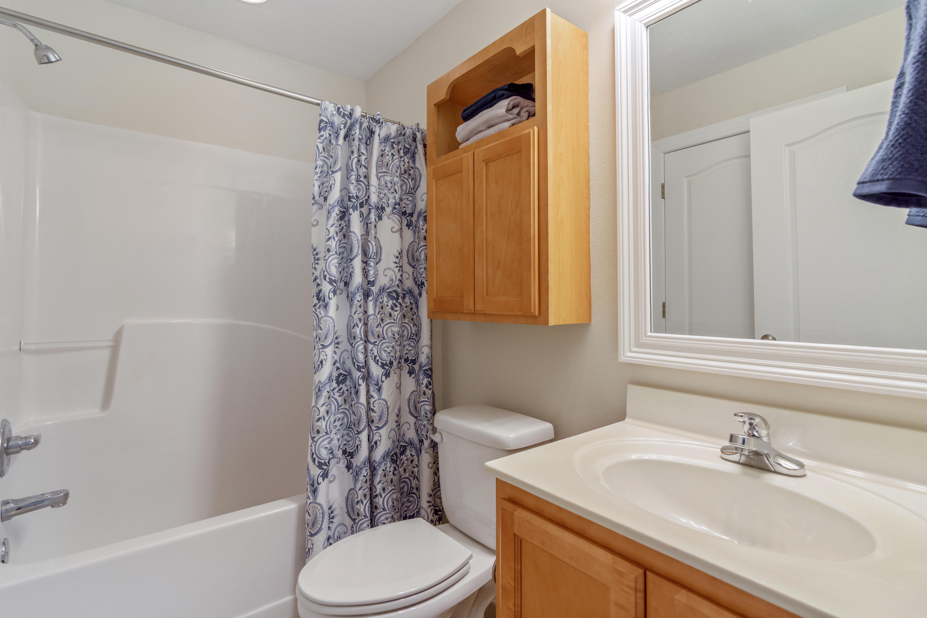 OLD BAY VILLAGE CONDO - Residential