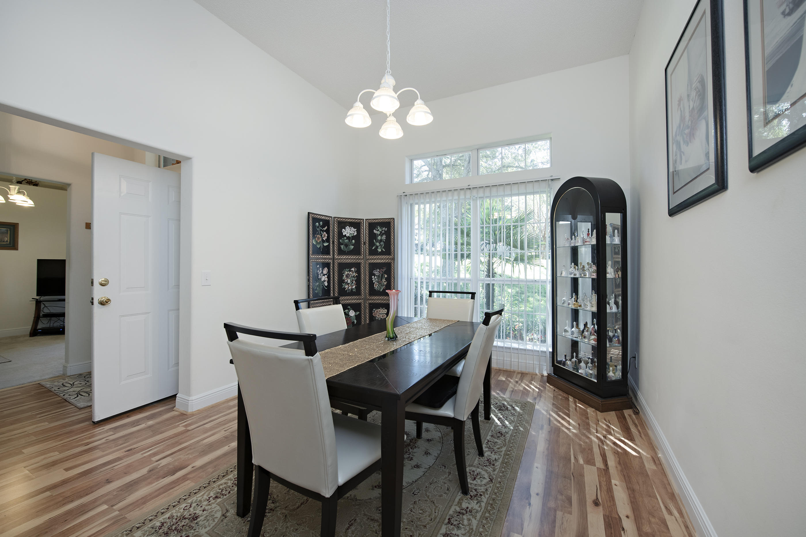 FOX VALLEY - Residential