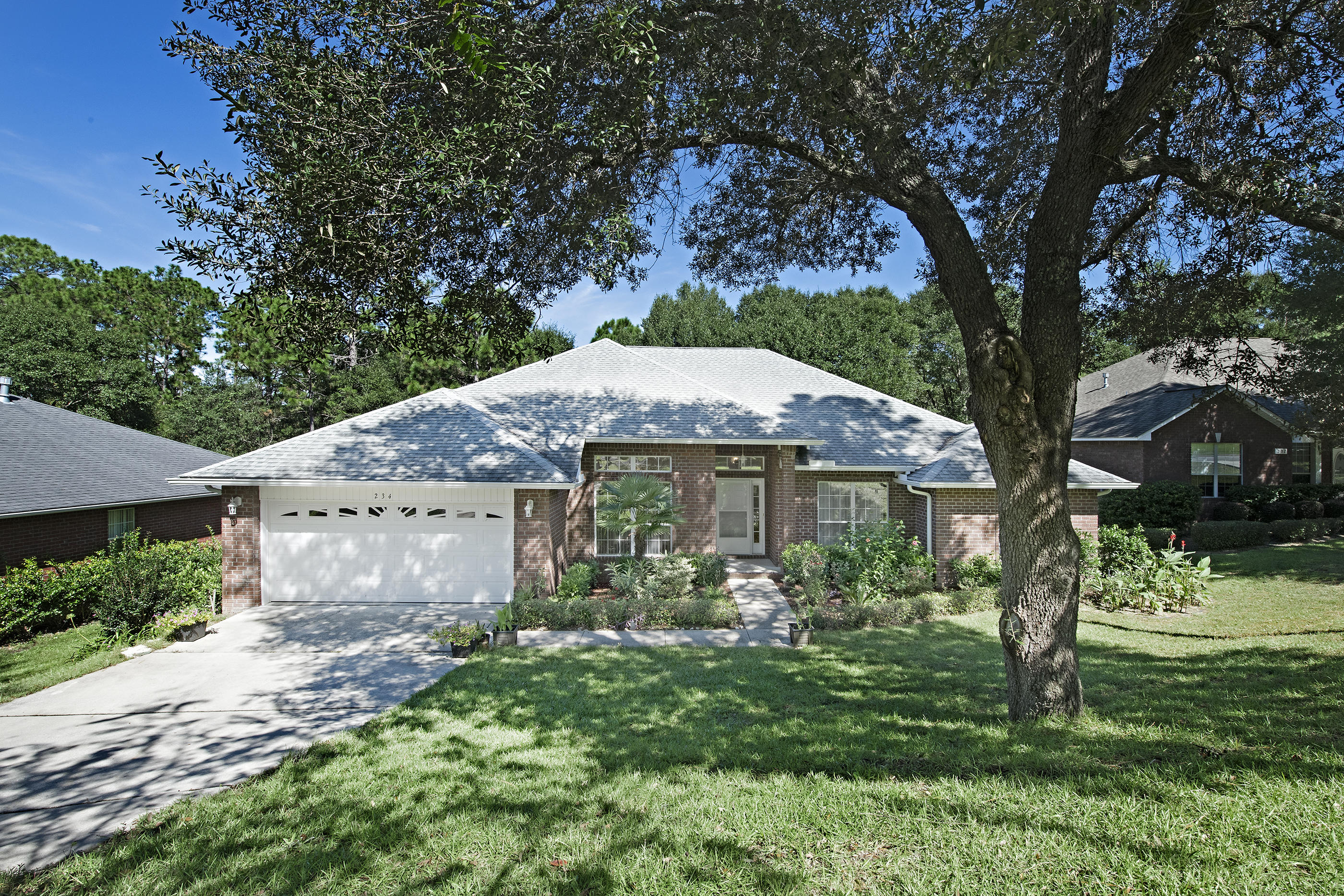 Seller's offering 1 year Home Warranty with American Home Shield!! Location, Location, Location! South of I-10 located in desirable Fox Valley subdivision, an easy commute to Eglin AFB, Duke Field, and 7th Group Special Forces. This home has a split floor plan, dining room, office, 4 bedroom, 3 bathrooms, and a HUGE kitchen! The neighborhood is also equipped with sidewalks throughout and its own playground. This quiet family friendly neighborhood is ideal for making the perfect home. The master bedroom can fit large furniture and you will enjoy the spacious master bathroom; double vanities, garden tub, separate shower, and his and her walk in closets. The outside has plenty of shade, which helps on power bills. Current Sellers pay an estimate of $105.80 per month.