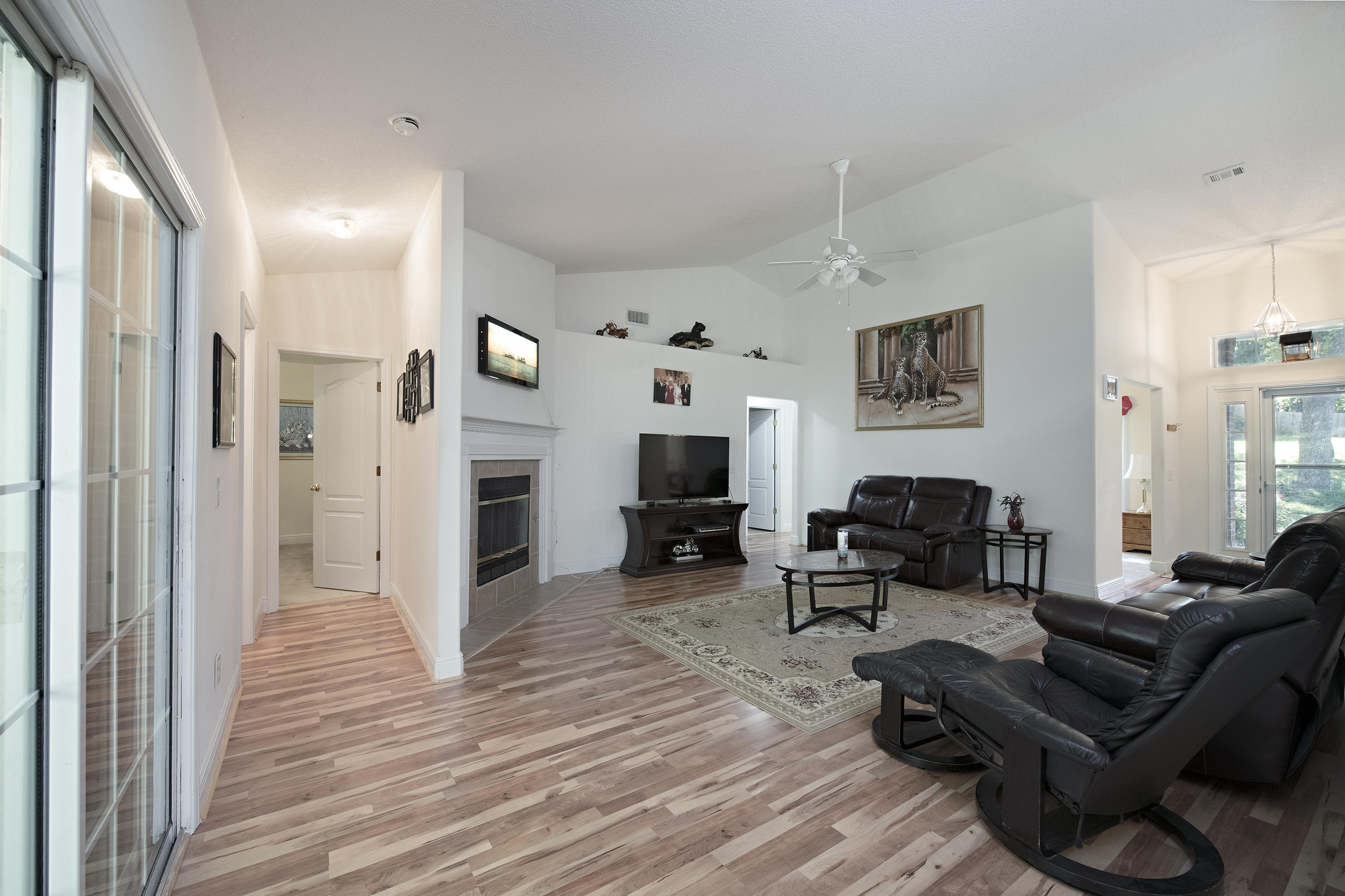 FOX VALLEY - Residential