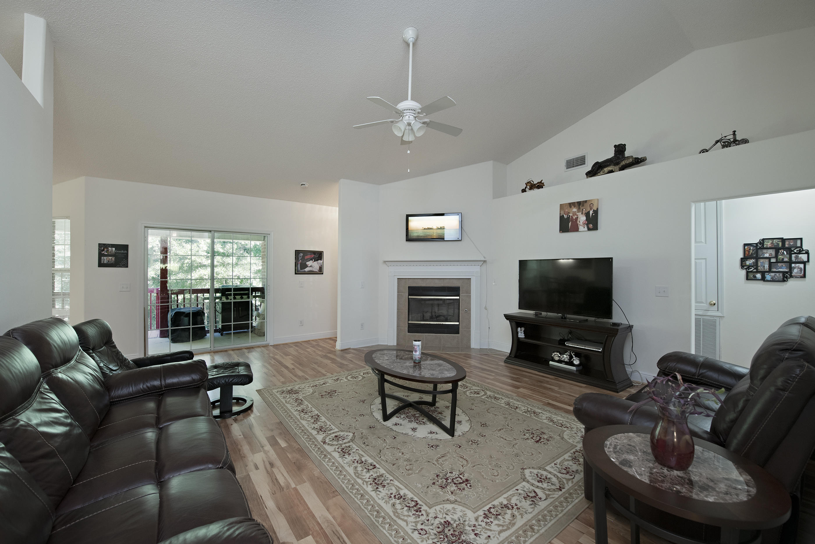 FOX VALLEY - Residential