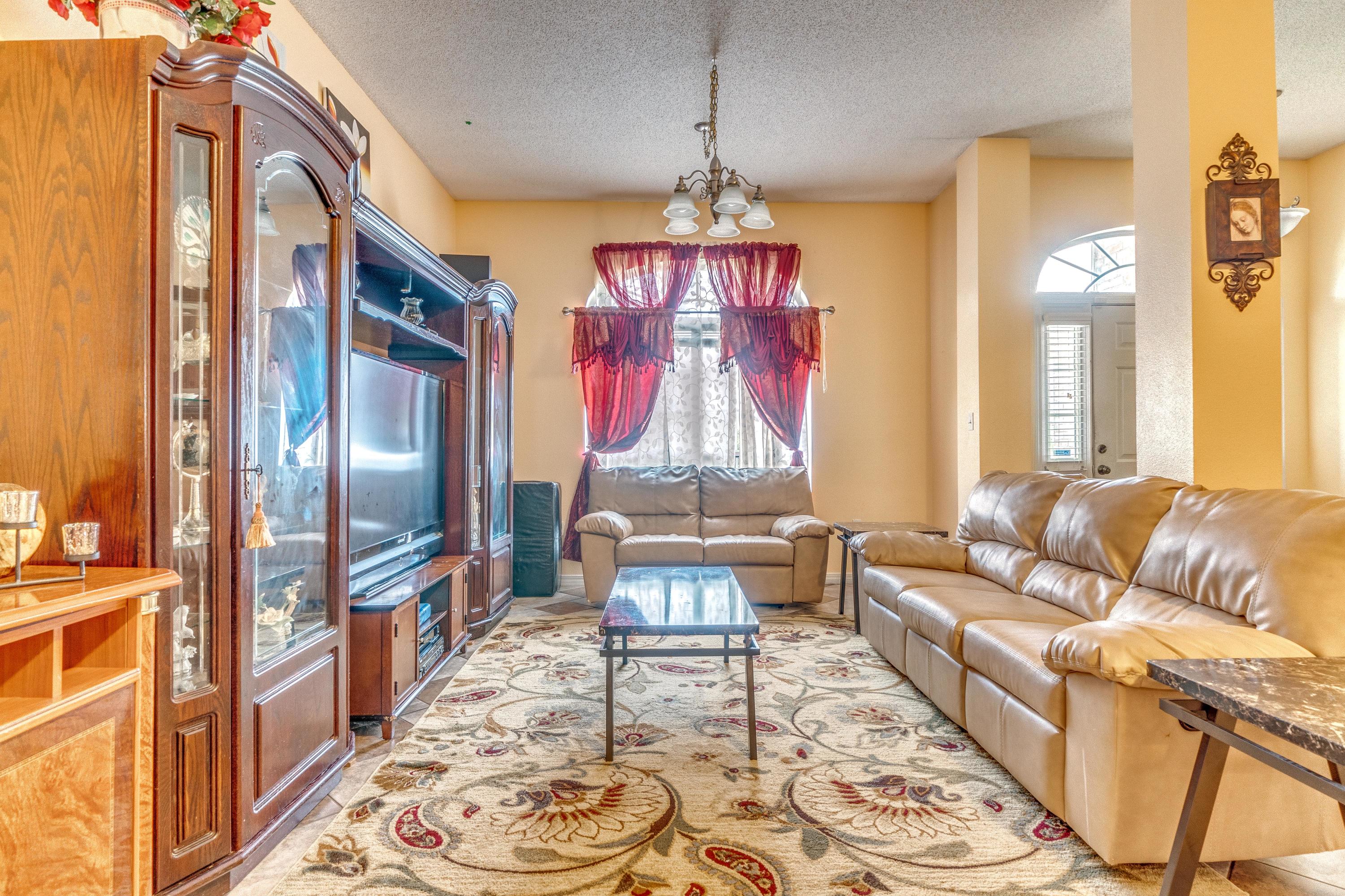 ALICIA PLACE - Residential